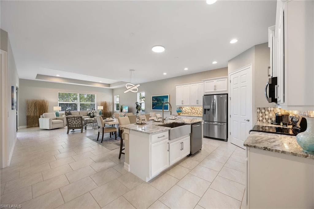 14878 Windward Ln, Naples, FL 34114-13