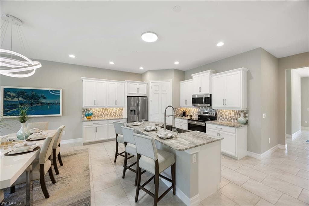 14878 Windward Ln, Naples, FL 34114-17