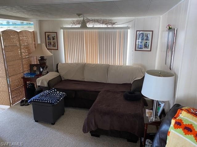 2727 Indianwood Dr, North Fort Myers, FL 33917-28