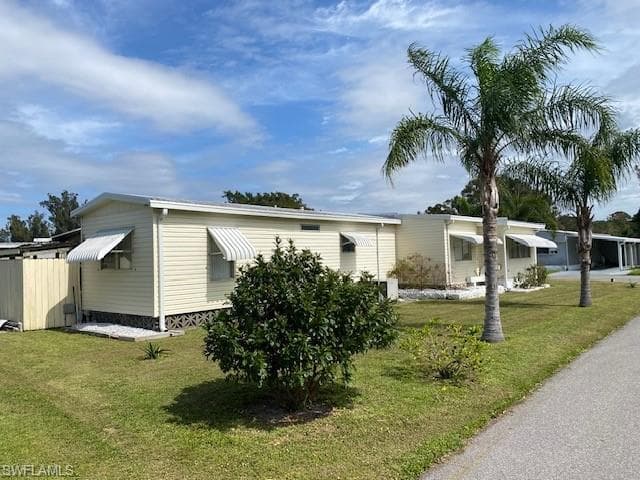 2727 Indianwood Dr, North Fort Myers, FL 33917-4
