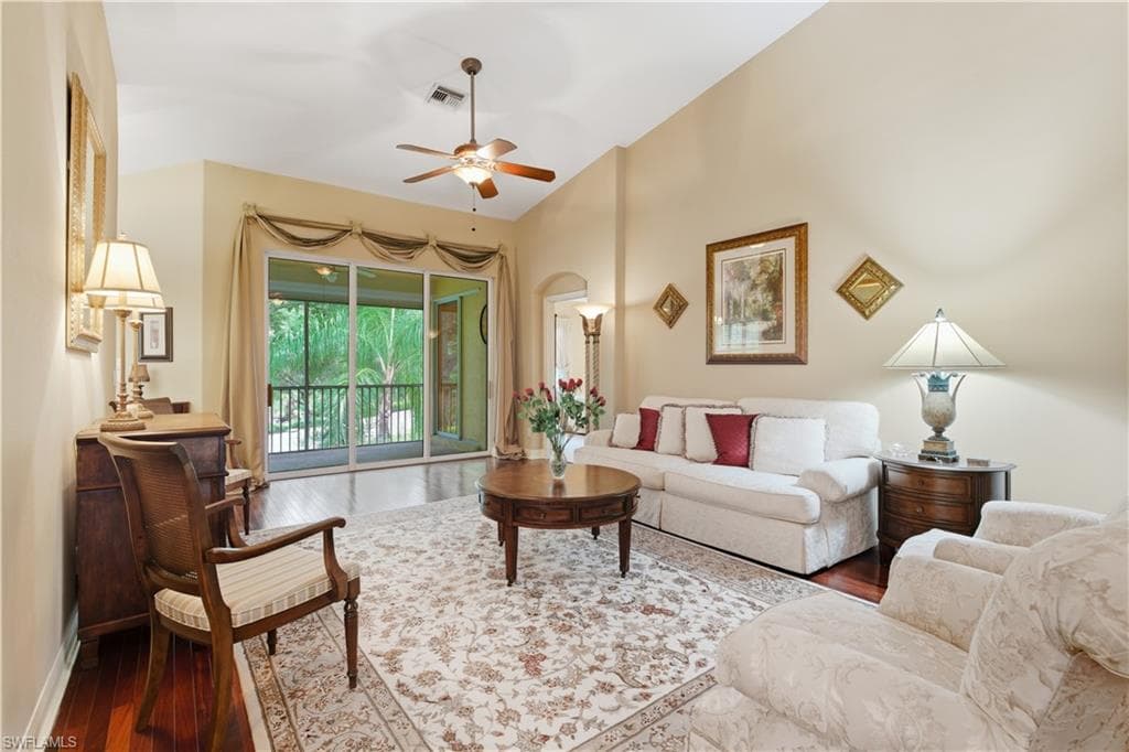 8390 Big Acorn Cir 11c, Naples, FL 34119-19