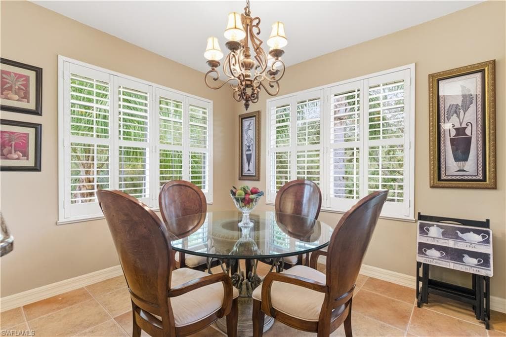 8390 Big Acorn Cir 11c, Naples, FL 34119-24