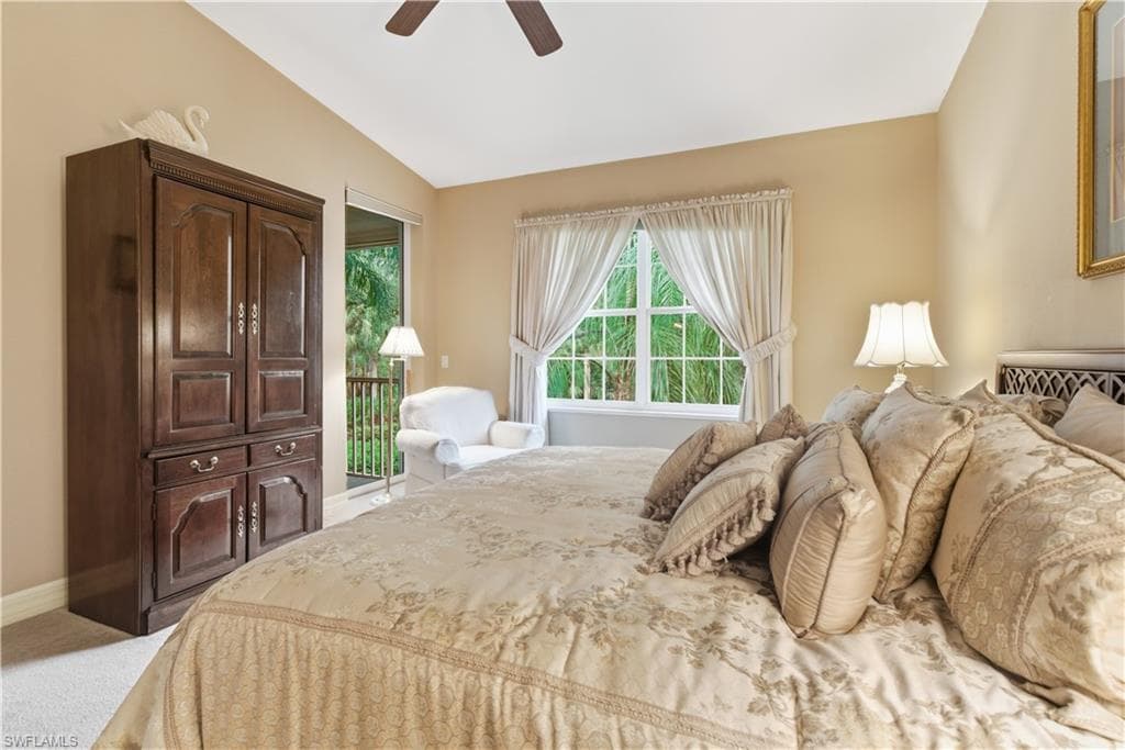 8390 Big Acorn Cir 11c, Naples, FL 34119-32