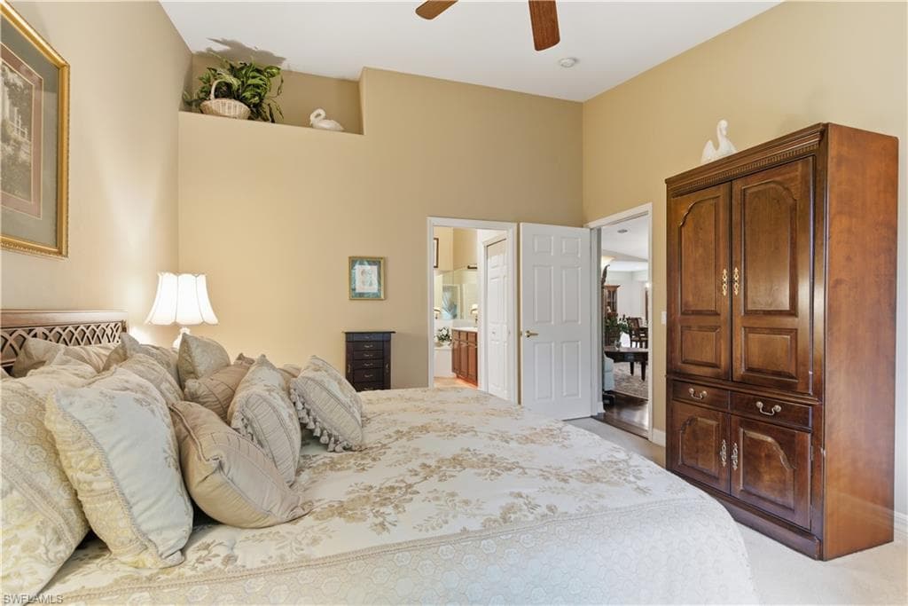 8390 Big Acorn Cir 11c, Naples, FL 34119-34