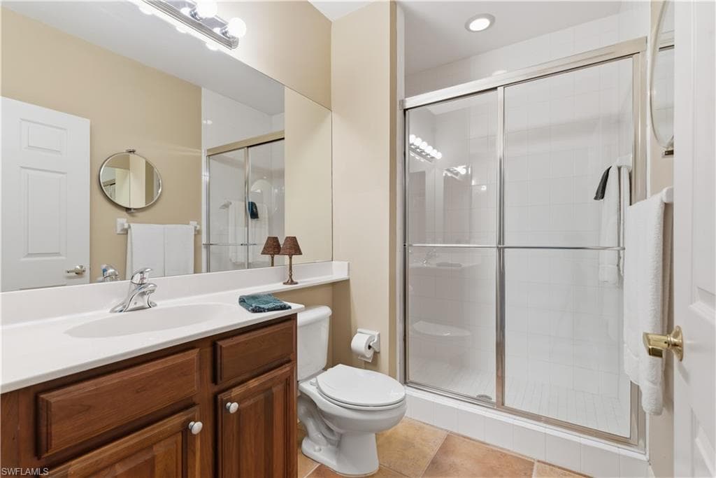 8390 Big Acorn Cir 11c, Naples, FL 34119-46