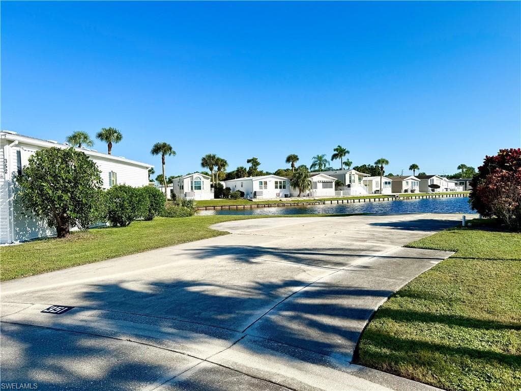 351 Bobcat Run, Naples, FL 34114-9