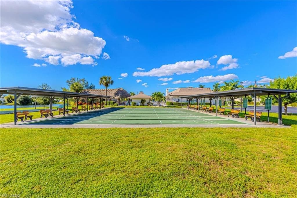 124 Versailles Cir, Naples, FL 34112-23