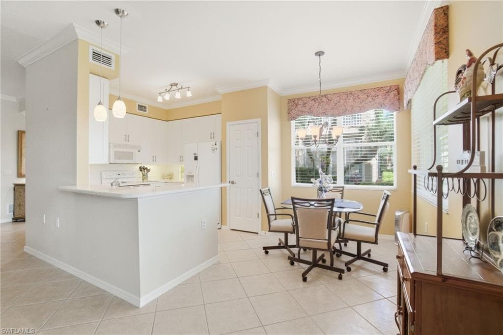 3904 Forest Glen Blvd 7-101, Naples, FL 34114-11