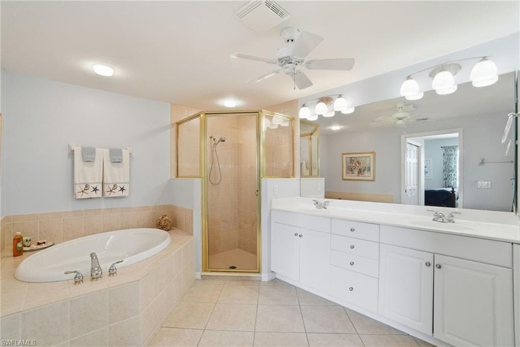 3904 Forest Glen Blvd 7-101, Naples, FL 34114-19