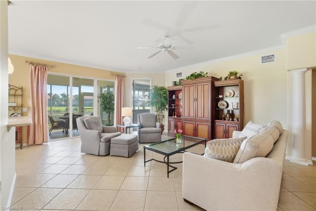 3904 Forest Glen Blvd 7-101, Naples, FL 34114-2