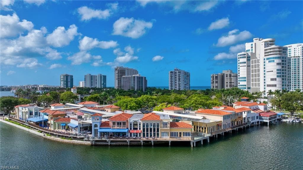 2800 Gulf Shore Blvd N 101, Naples, FL 34103-25