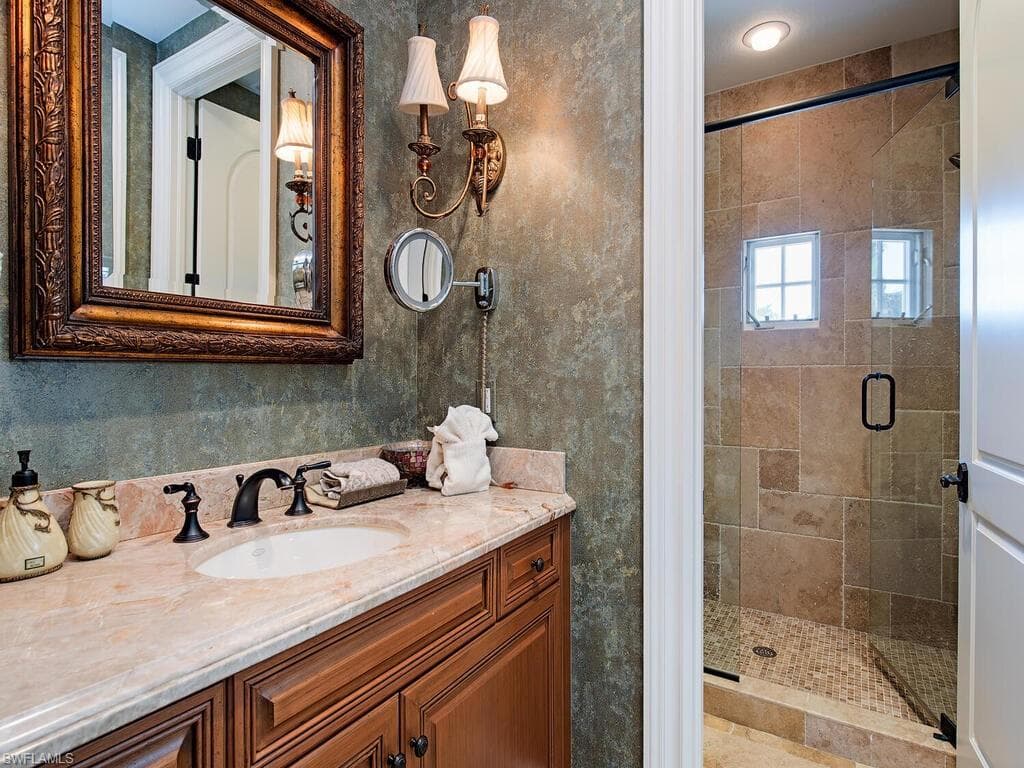 155 20th Ave S, Naples, FL 34102-15