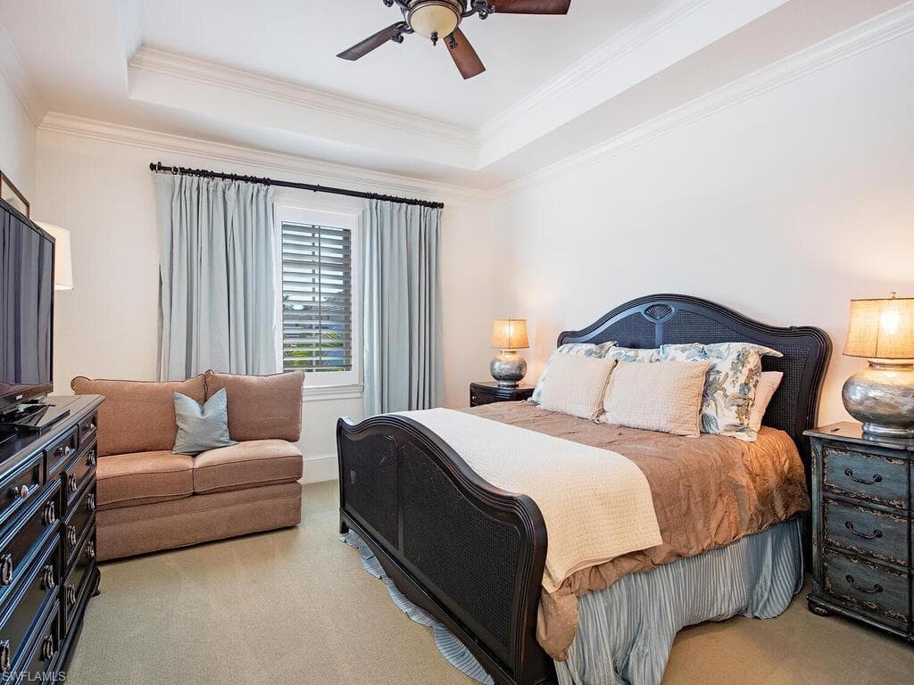 155 20th Ave S, Naples, FL 34102-18