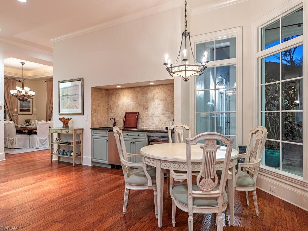 155 20th Ave S, Naples, FL 34102-22