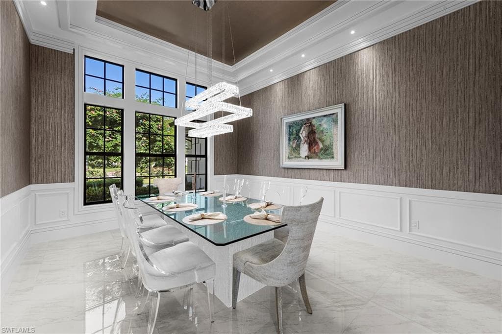 6536 Highcroft Dr, Naples, FL 34119-9