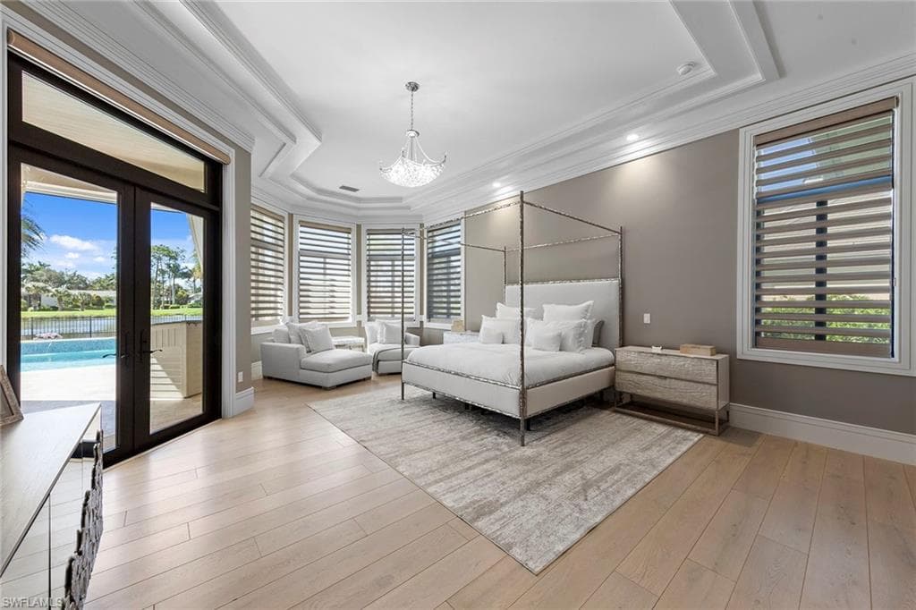 6536 Highcroft Dr, Naples, FL 34119-19