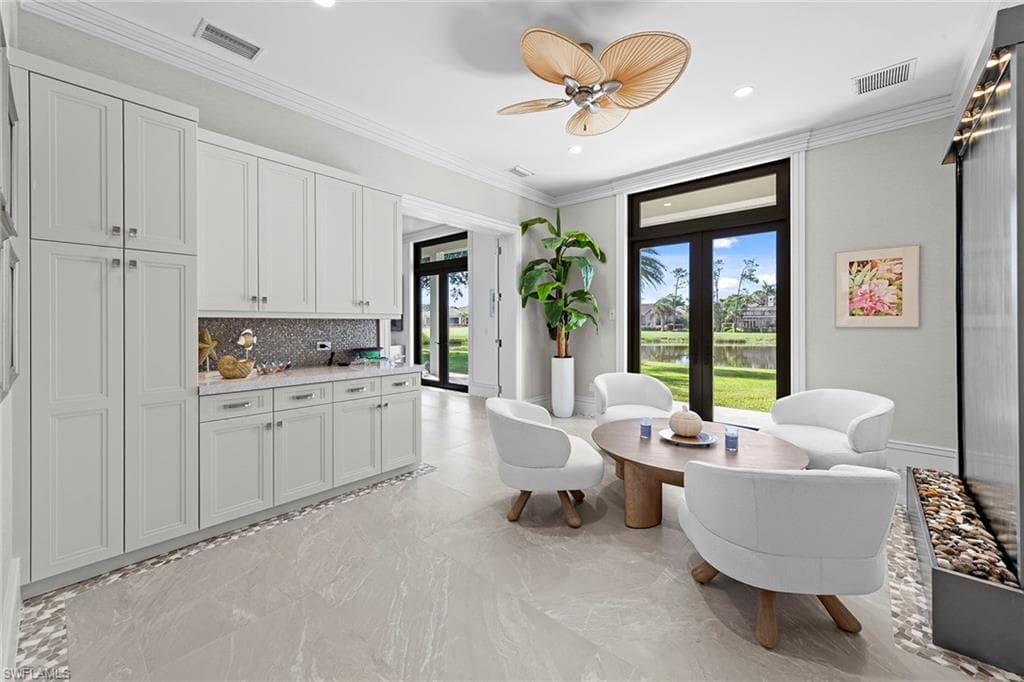 6536 Highcroft Dr, Naples, FL 34119-21