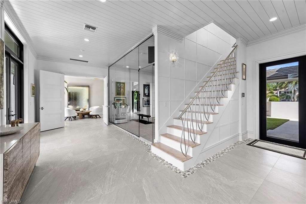 6536 Highcroft Dr, Naples, FL 34119-26