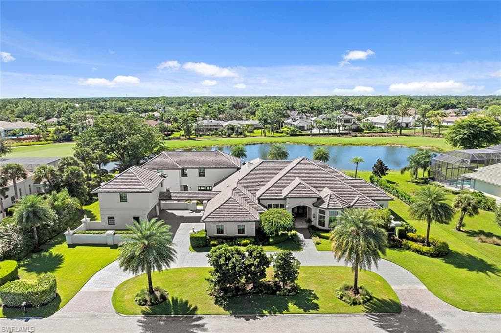 6536 Highcroft Dr, Naples, FL 34119-1