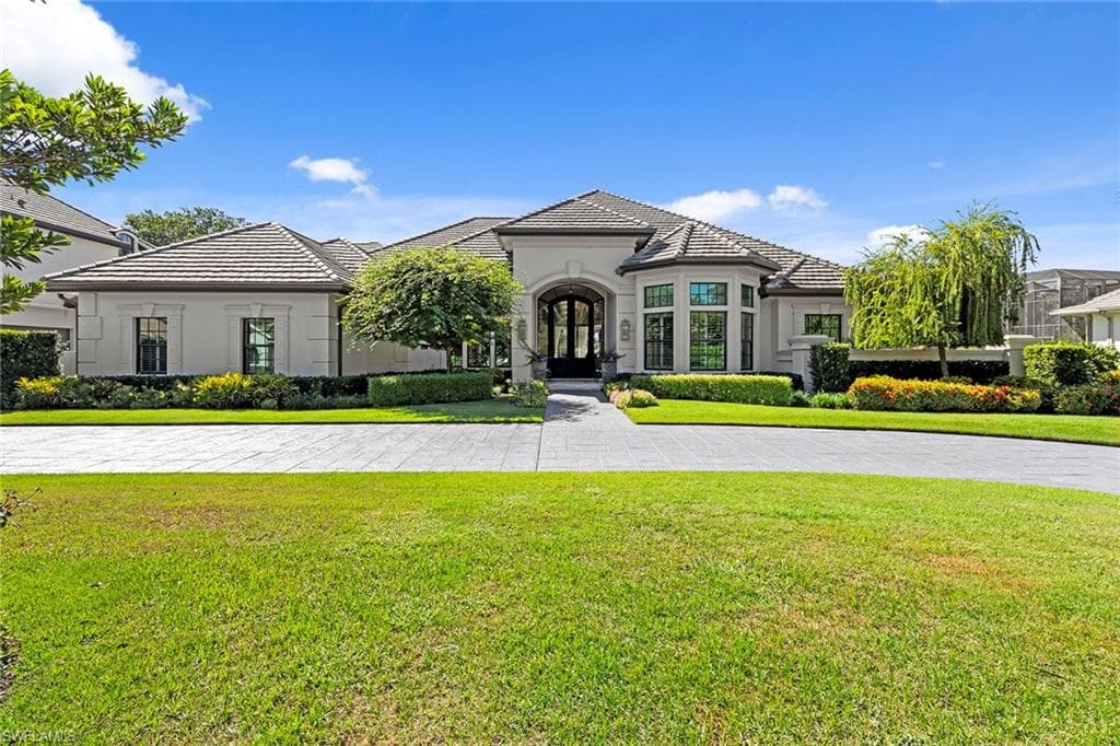 6536 Highcroft Dr, Naples, FL 34119-2