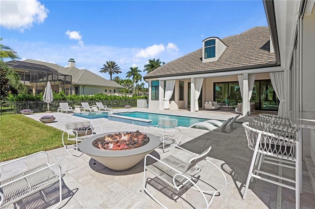 6536 Highcroft Dr, Naples, FL 34119-43