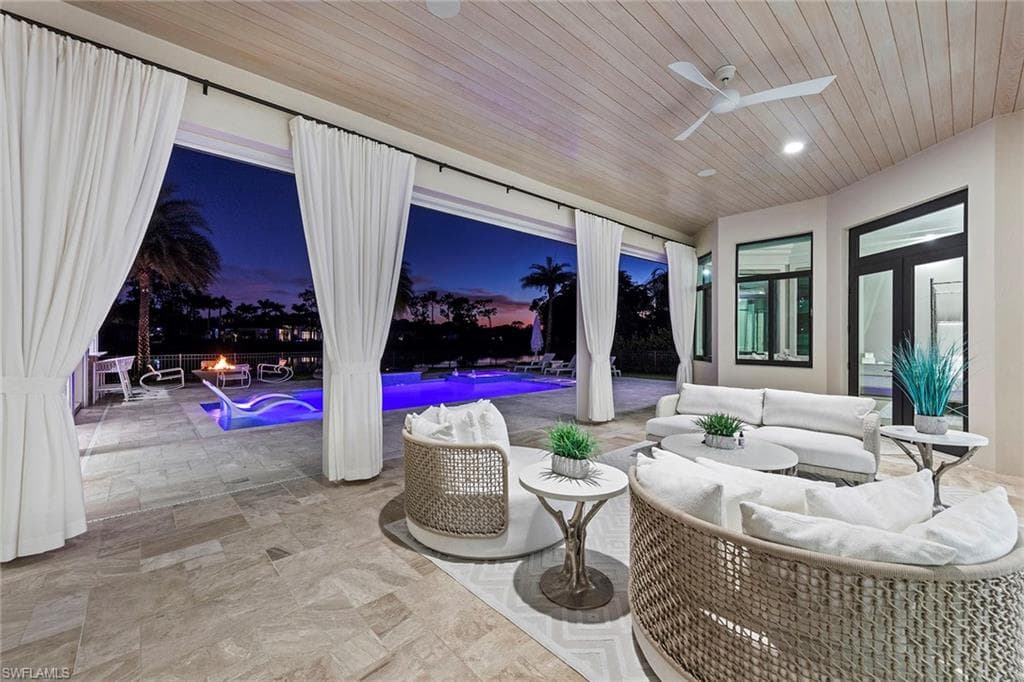 6536 Highcroft Dr, Naples, FL 34119-44