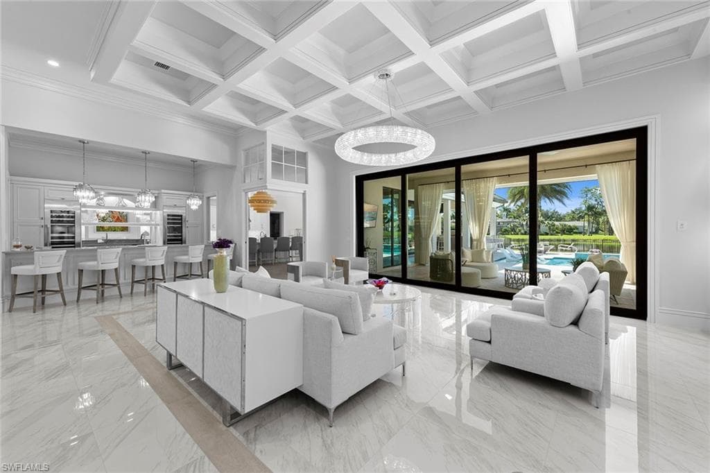 6536 Highcroft Dr, Naples, FL 34119-7