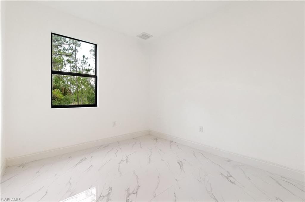 2803 13th St, Lehigh Acres, FL 33972-11