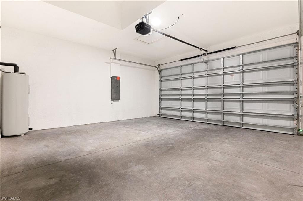 2803 13th St, Lehigh Acres, FL 33972-18