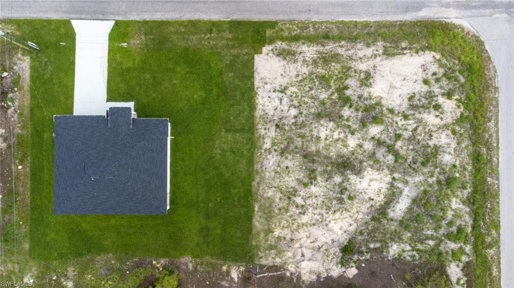 2803 13th St, Lehigh Acres, FL 33972-23