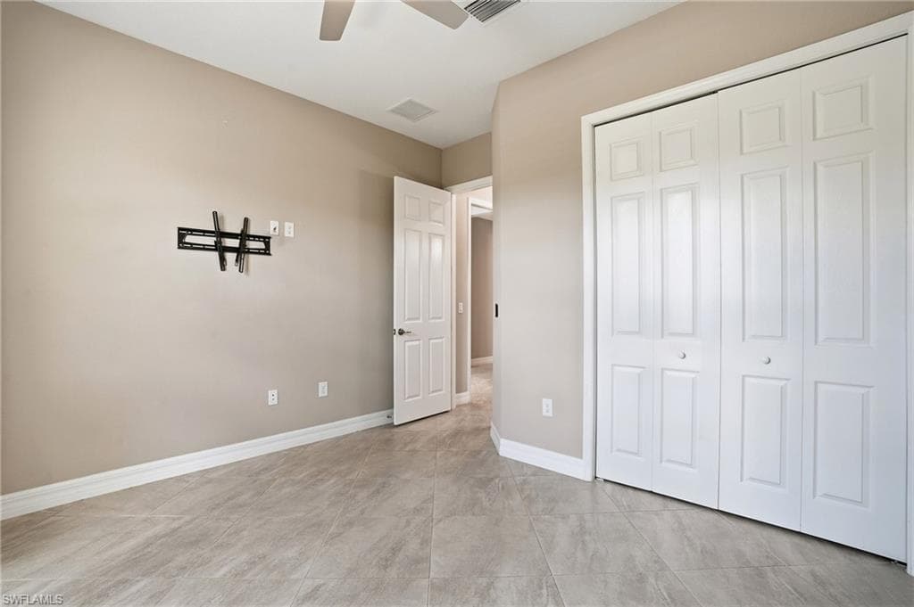 28076 Foxrock Ct, Bonita Springs, FL 34135-28