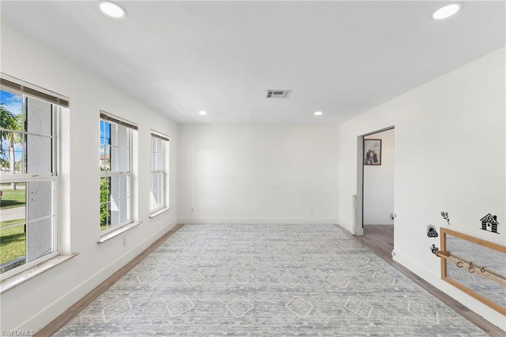 101 San Salvador St, Naples, FL 34113-16