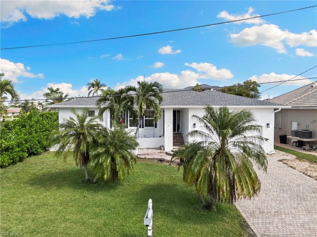 101 San Salvador St, Naples, FL 34113-32