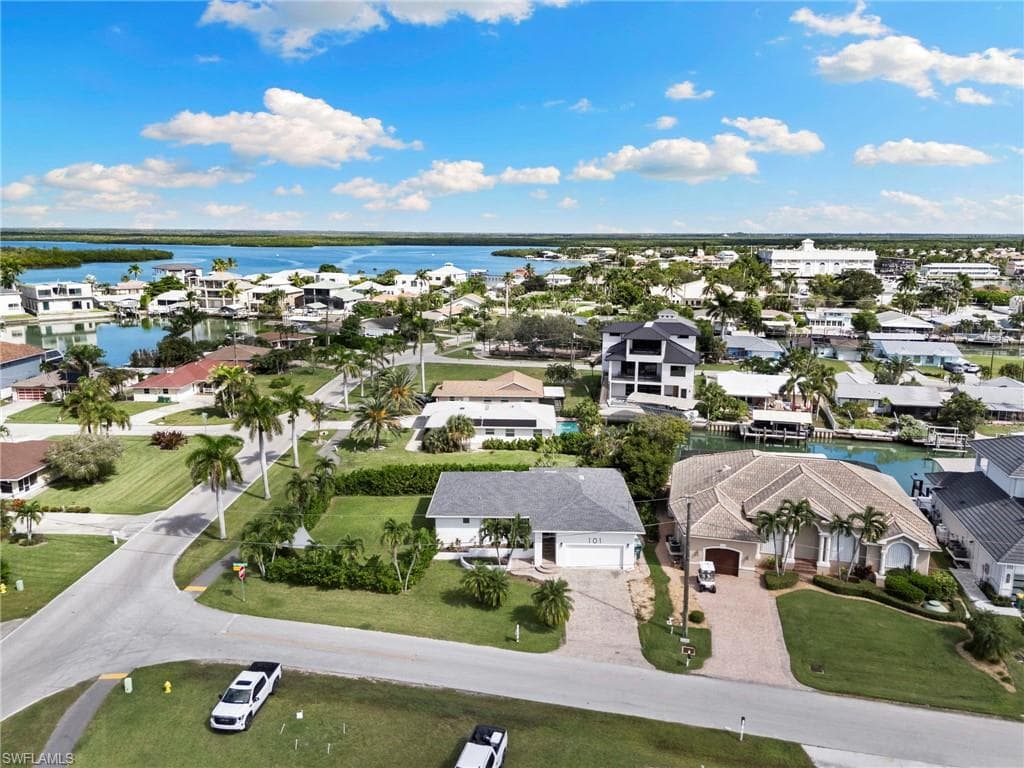 101 San Salvador St, Naples, FL 34113-33