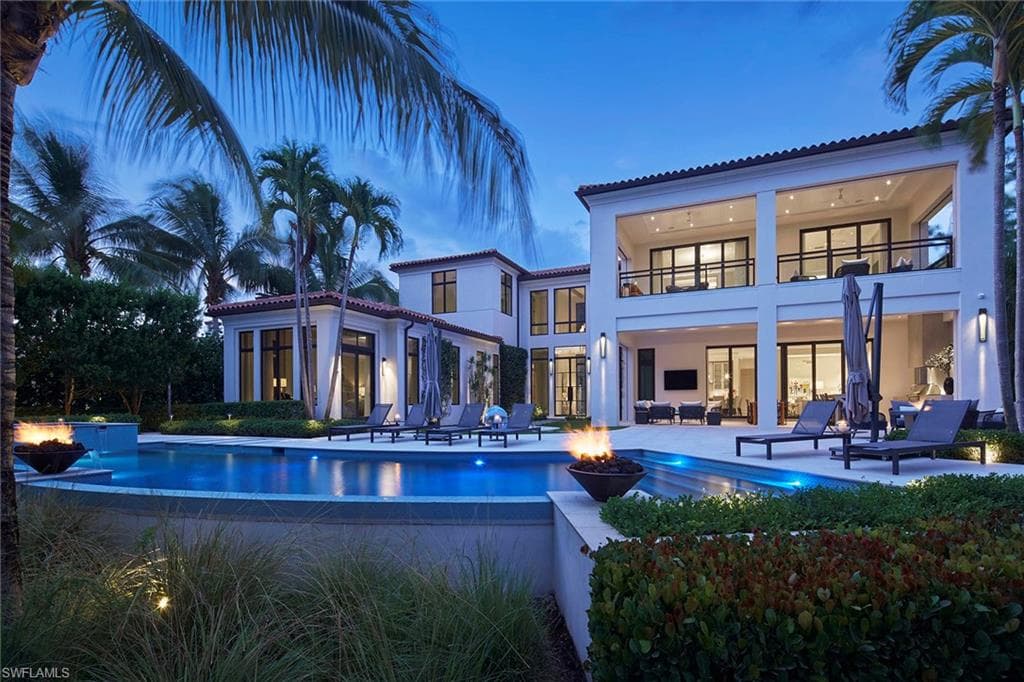 16945 Sud Cortile Ct, Naples, FL 34110-2