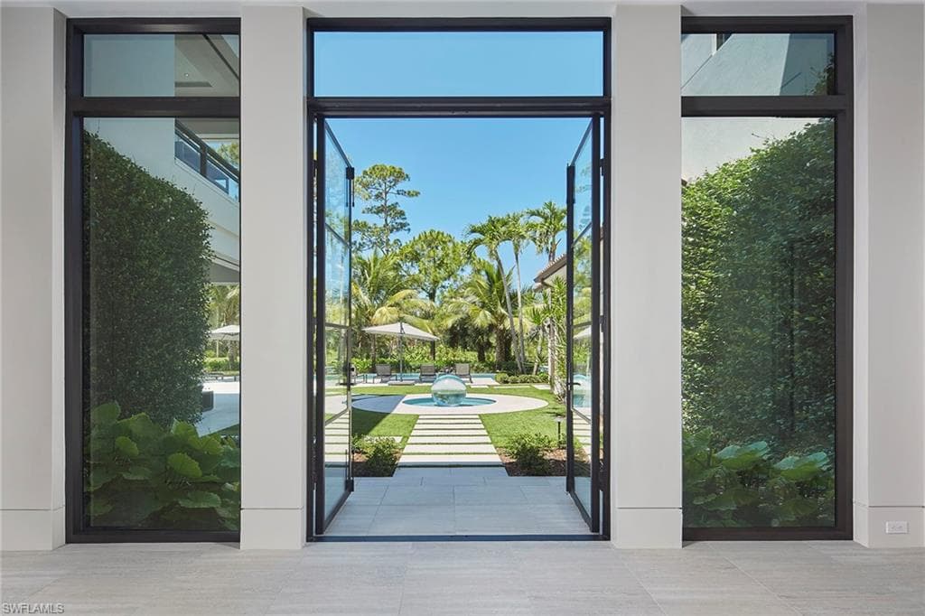 16945 Sud Cortile Ct, Naples, FL 34110-6