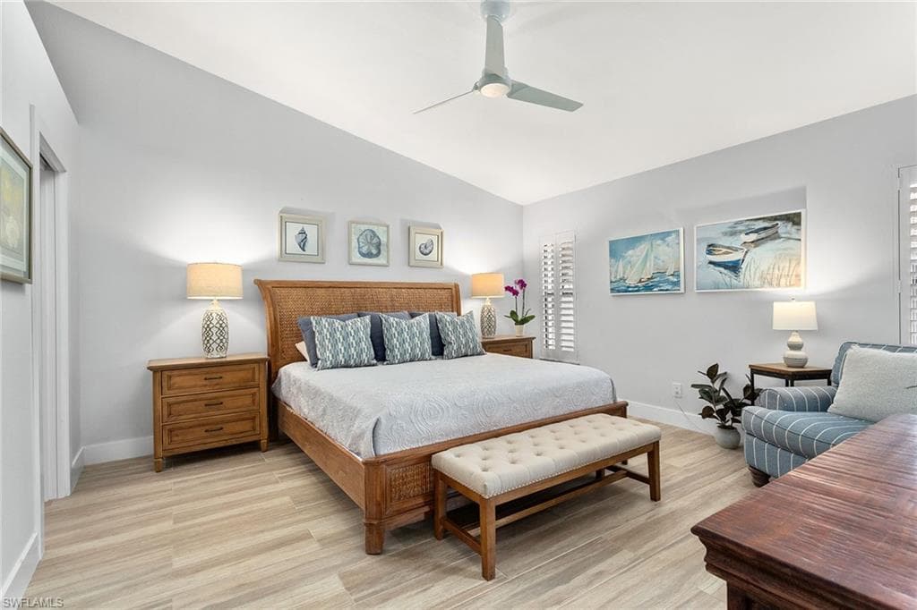 569 Serendipity Dr 569, Naples, FL 34108-10