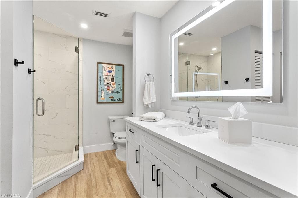 569 Serendipity Dr 569, Naples, FL 34108-12