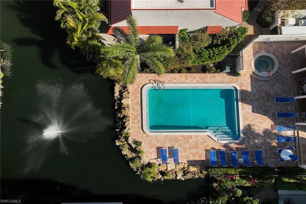 569 Serendipity Dr 569, Naples, FL 34108-20