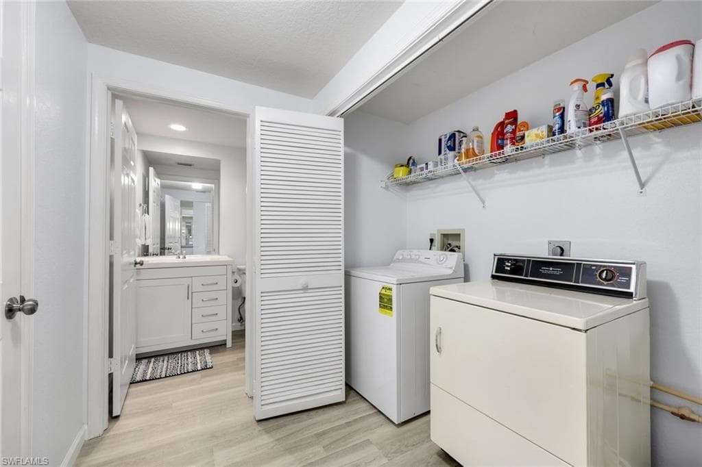 6030 Chardonnay Ln 203, Naples, FL 34119-22