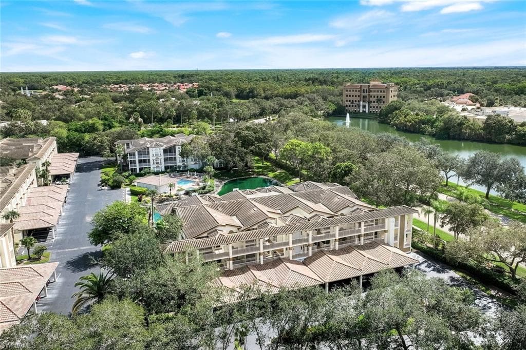 6030 Chardonnay Ln 203, Naples, FL 34119-25