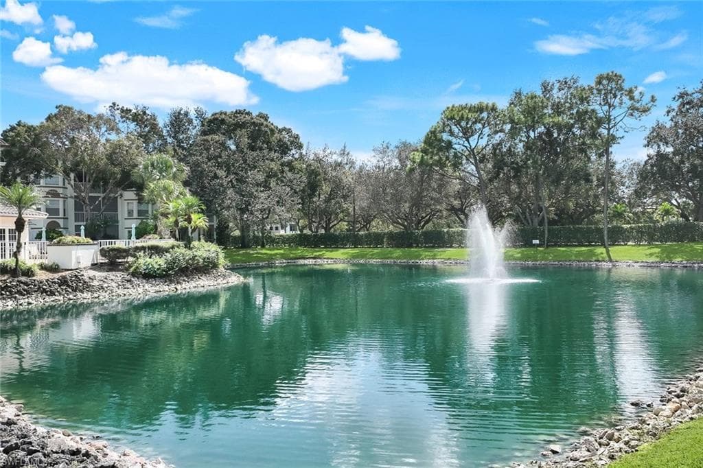 6030 Chardonnay Ln 203, Naples, FL 34119-1