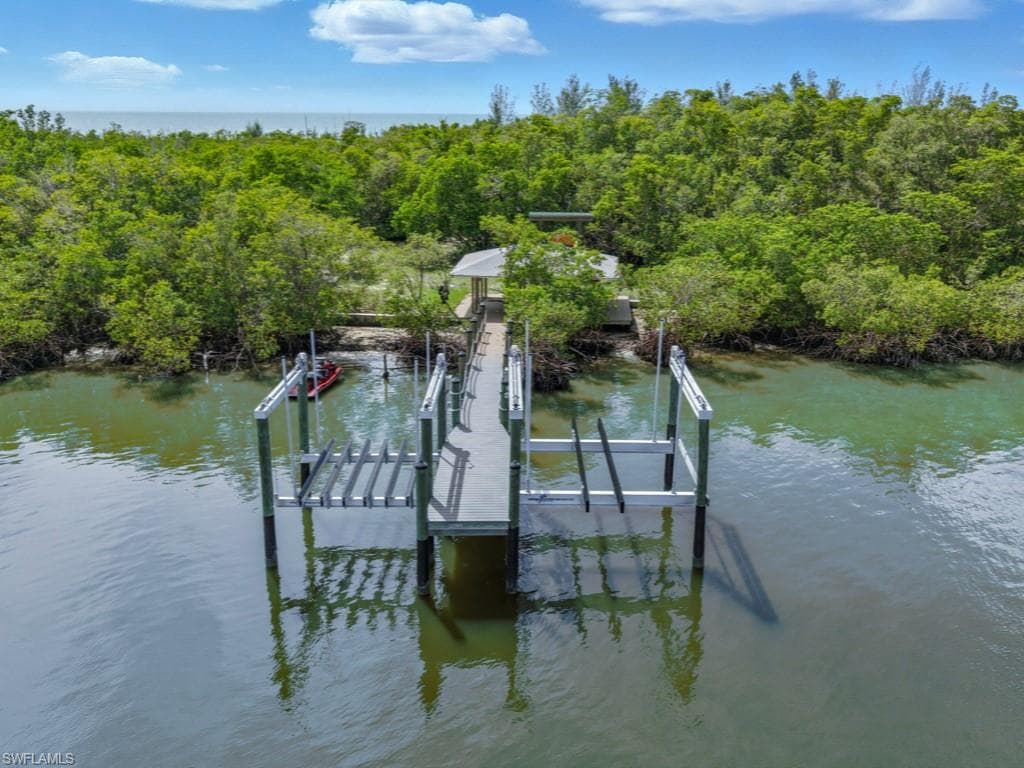 11799 Keewaydin, Naples, FL 34113-9