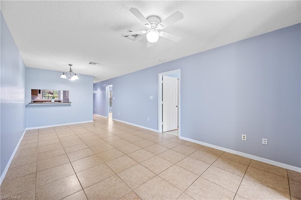 5345 Treetops Dr S102, Naples, FL 34113-7