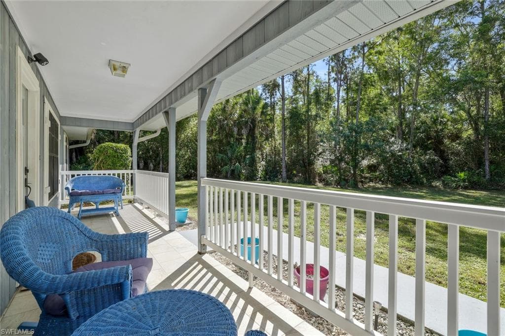 3361 4th Ave SE, Naples, FL 34117-8