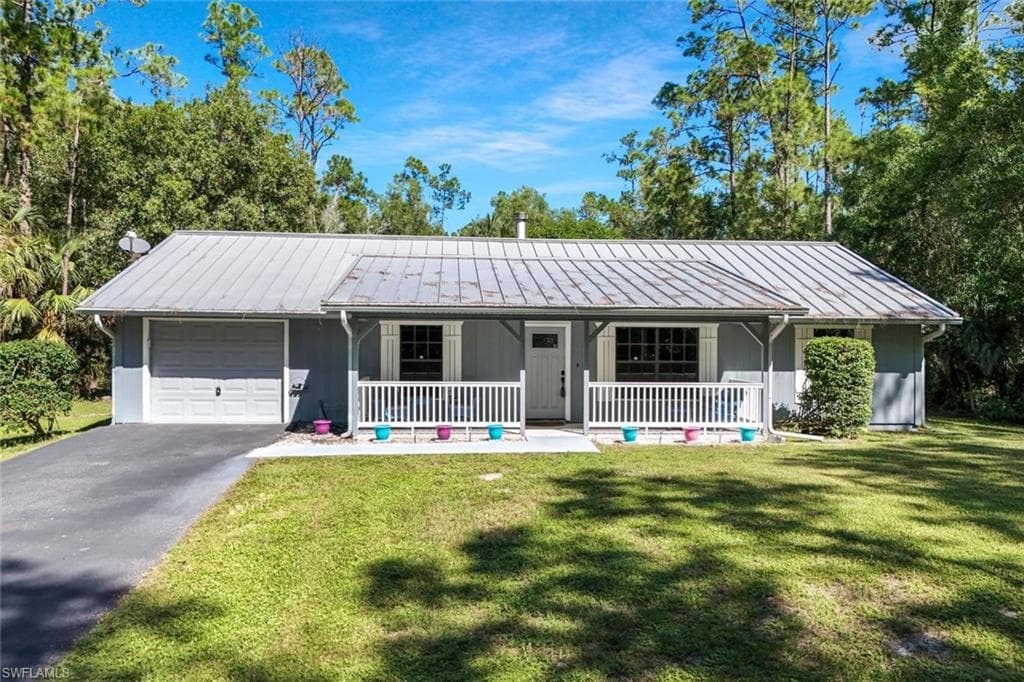 3361 4th Ave SE, Naples, FL 34117-1