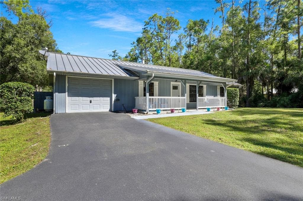 3361 4th Ave SE, Naples, FL 34117-4