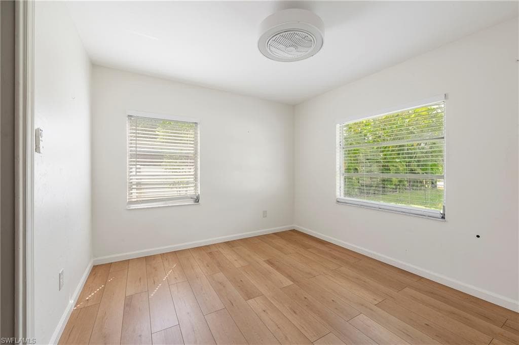 2432 Washington Ave, Naples, FL 34112-14