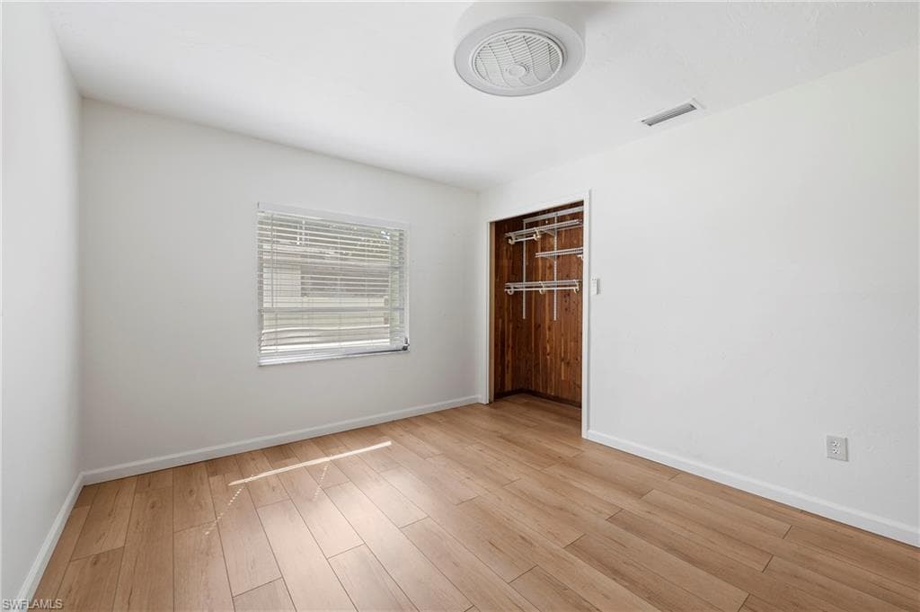 2432 Washington Ave, Naples, FL 34112-15