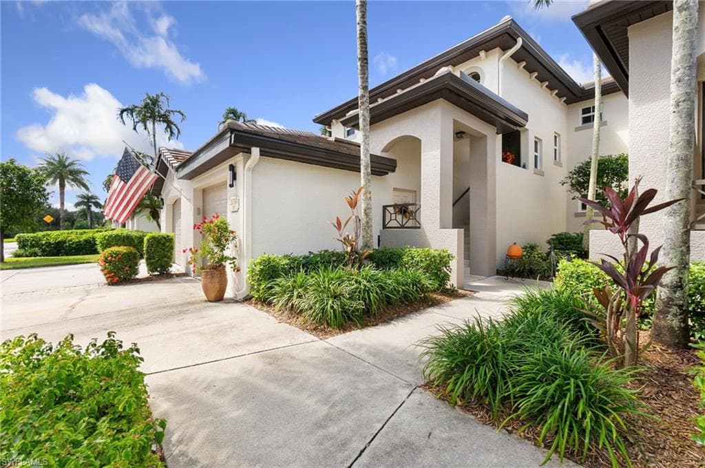 21760 Southern Hills Dr 201, Estero, FL 33928-3